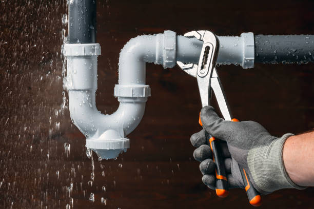 Professional Drain Cleaning technician working in Elrosa, MN